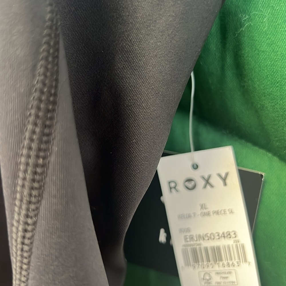NWT Roxy women’s Kelia 7 black one piece suit- Technical Training One-Piece. XL - Picture 6 of 8